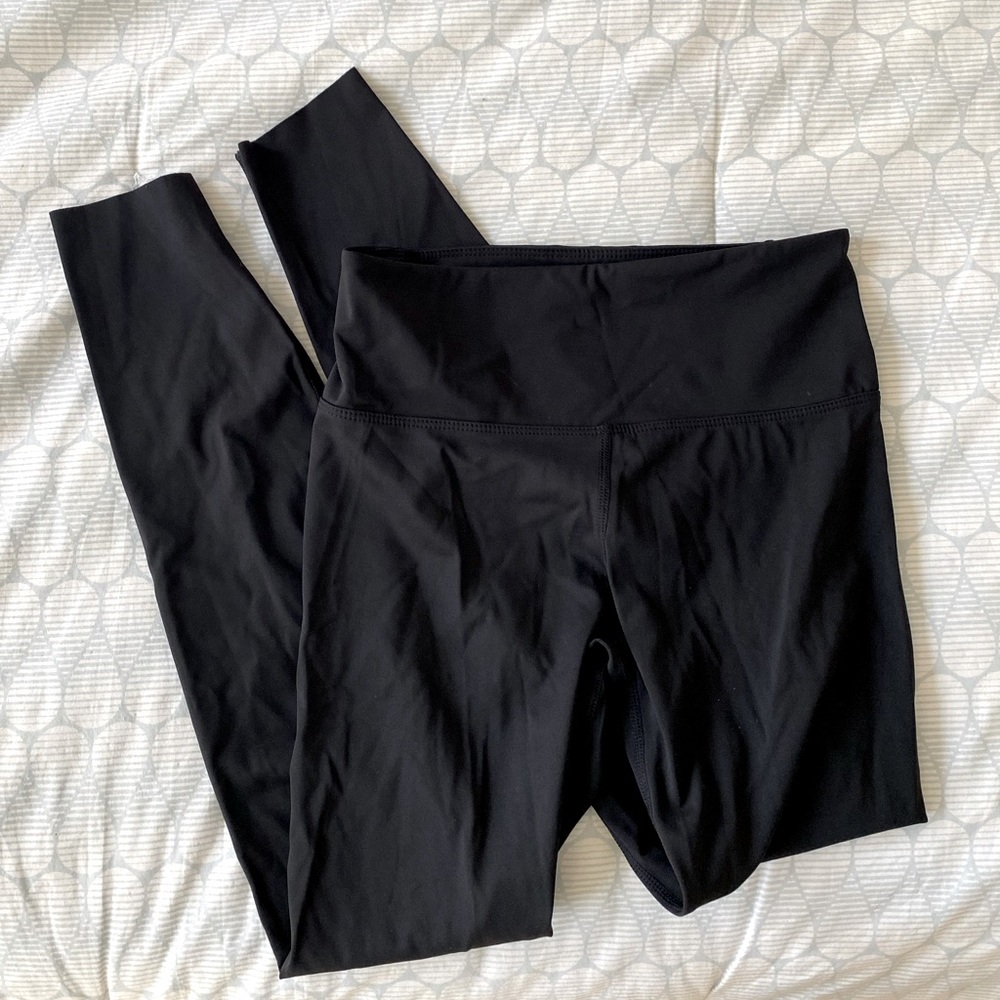 - Muses Only leggings